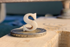 pearl-cutting-letters-arnaldo-lopez